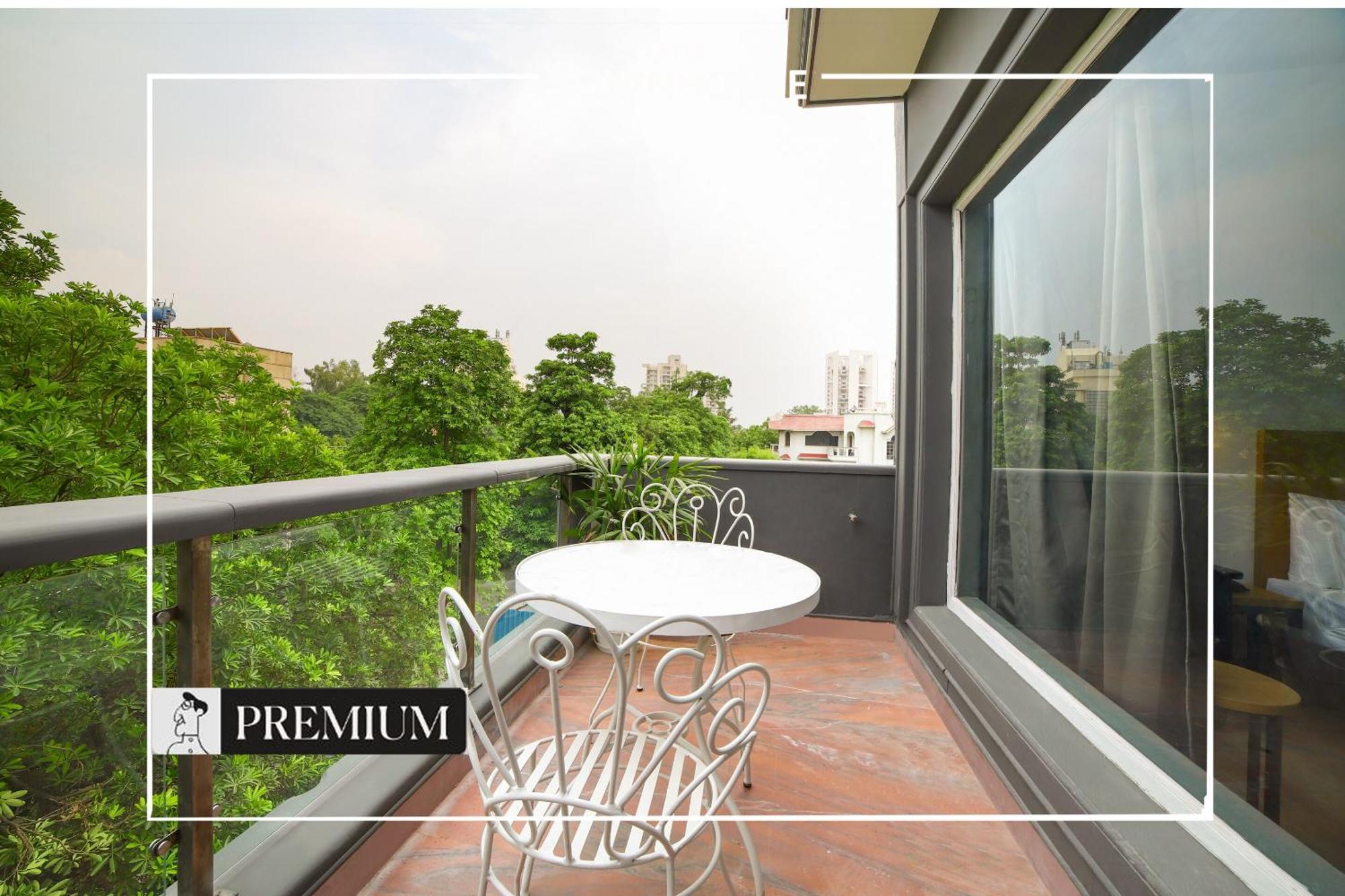 Oyo Townhouse 120 Shushant Lok Gurgaon Exterior photo