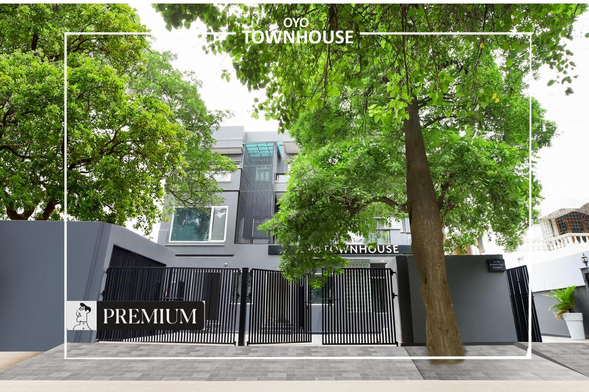 Oyo Townhouse 120 Shushant Lok Gurgaon Exterior photo